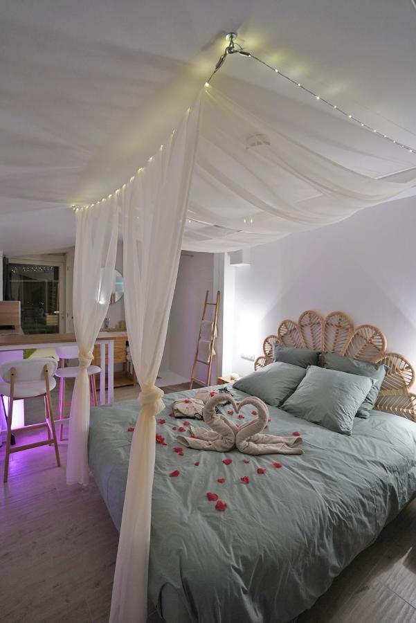 Lovina Chambre De Charme Avec Jaccuzi Velaux Екстер'єр фото