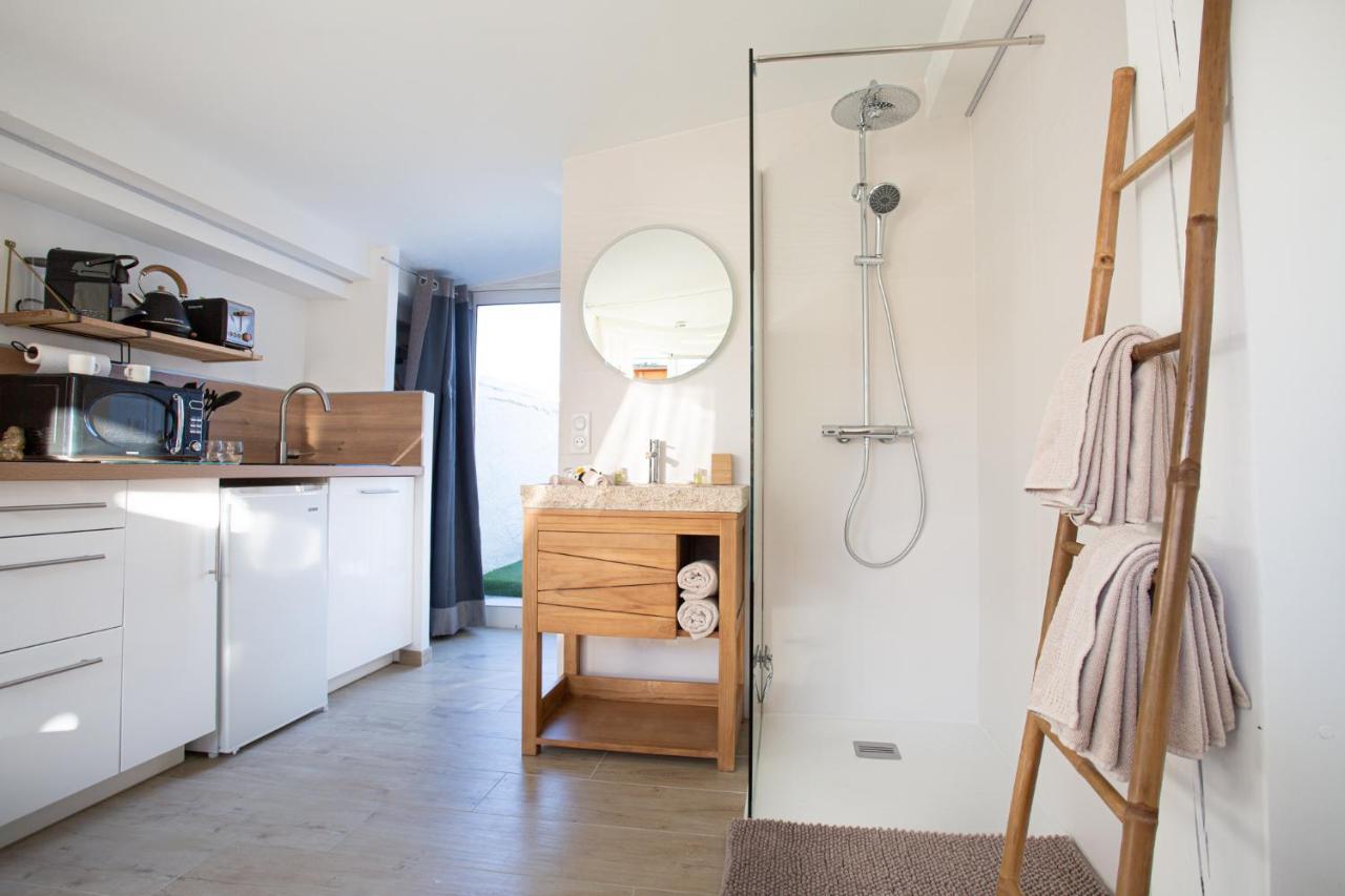 Lovina Chambre De Charme Avec Jaccuzi Velaux Екстер'єр фото
